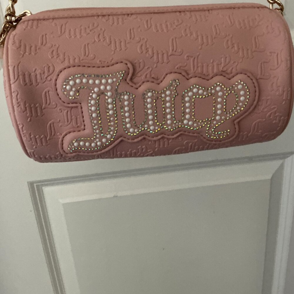 Juicy Couture - Picture 2 of 7